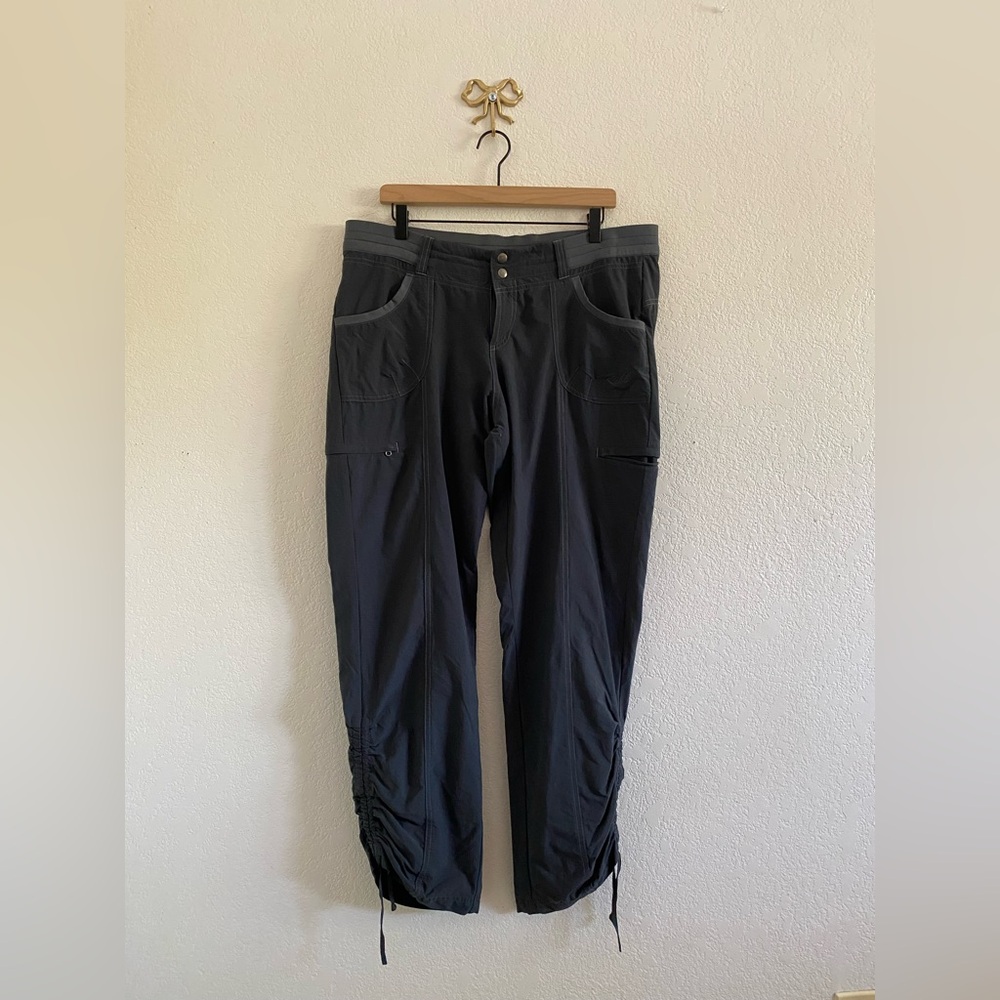 KÜHL Women's Pants Gray Durango Leg Cinch Convertible Straight Nylon Hiking 14